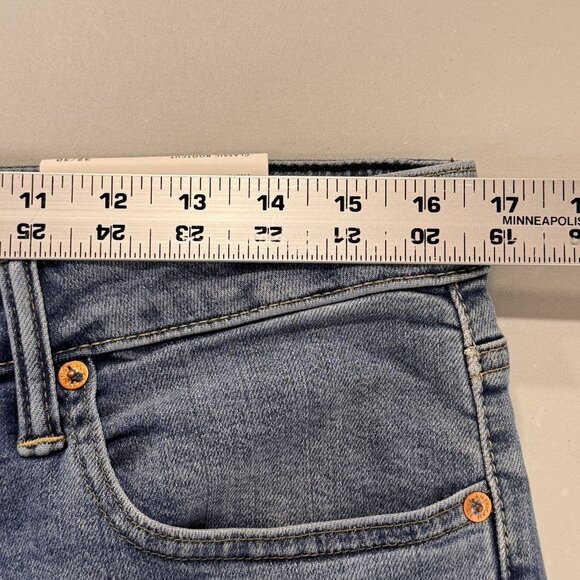 American Eagle Jeans Mens 32x30 Blue Classic Bootcut Airflex Medium Wash Denim - Picture 10 of 14